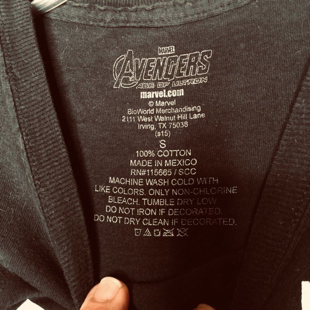Avengers graphic AGE Of Ultron Short Sleeve T-Shirt Crew Neck Solid Black Small - Picture 2 of 2